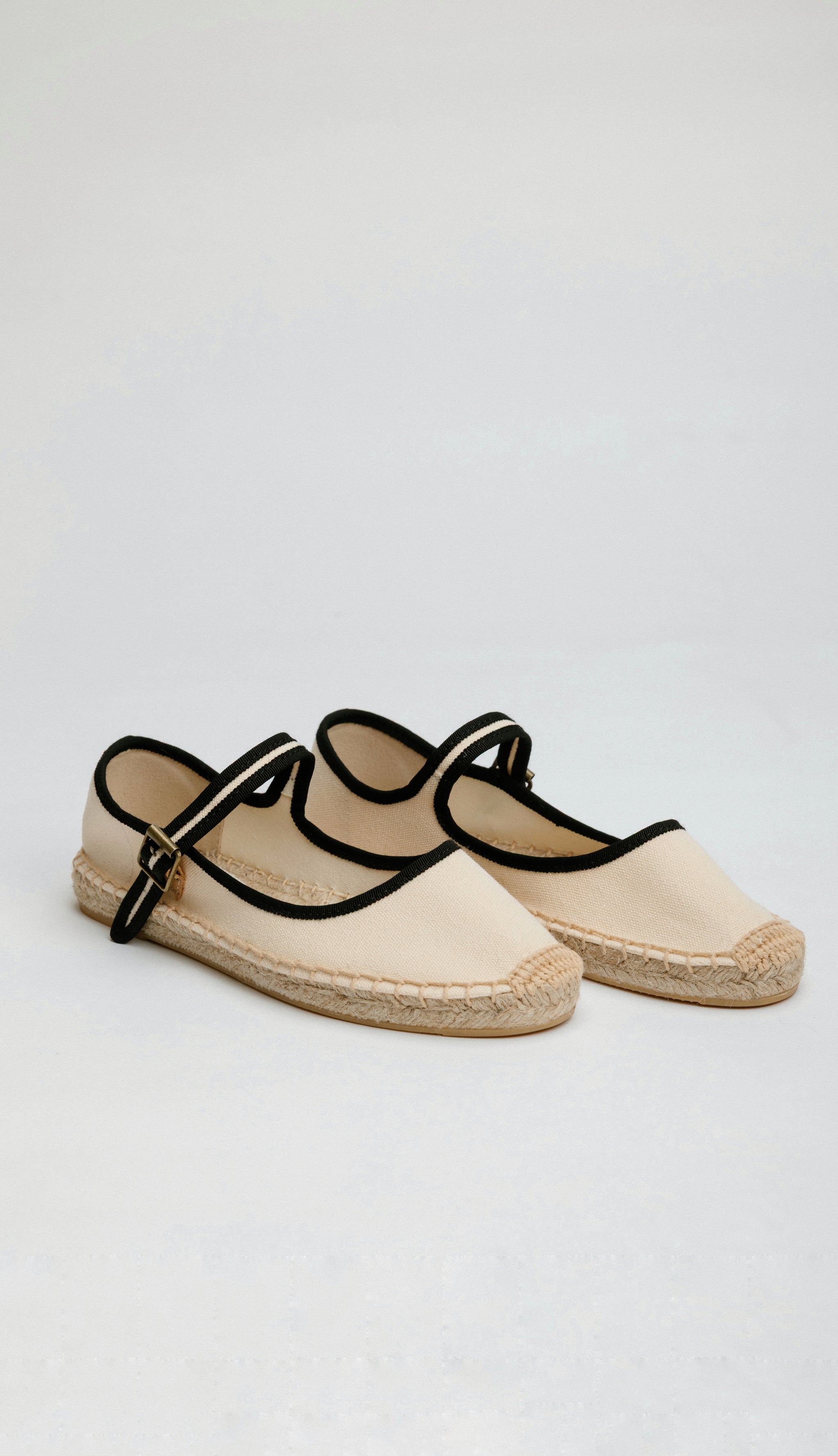 UNA in Beige