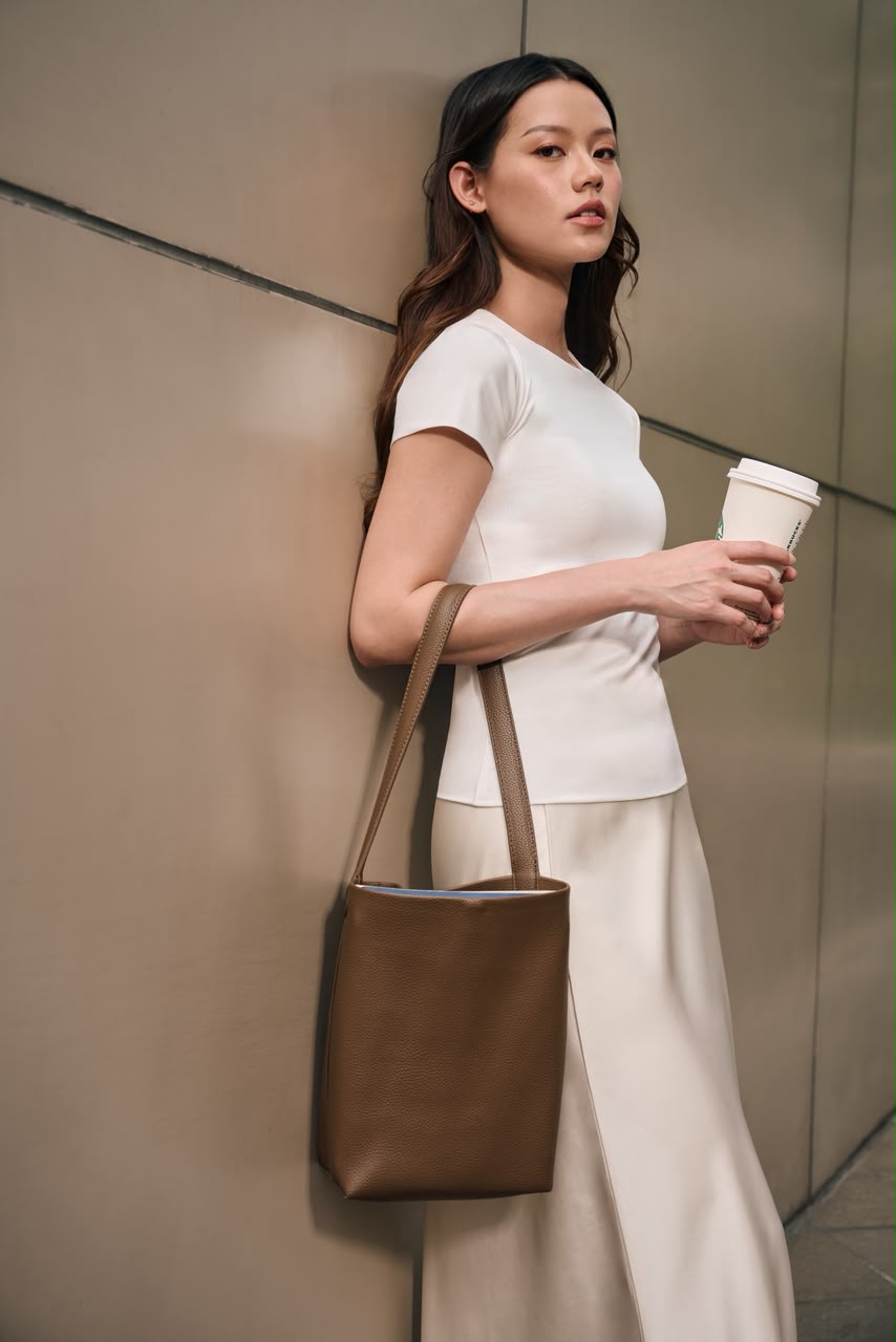 Hei Bucket Bag Leather Large - Taupe